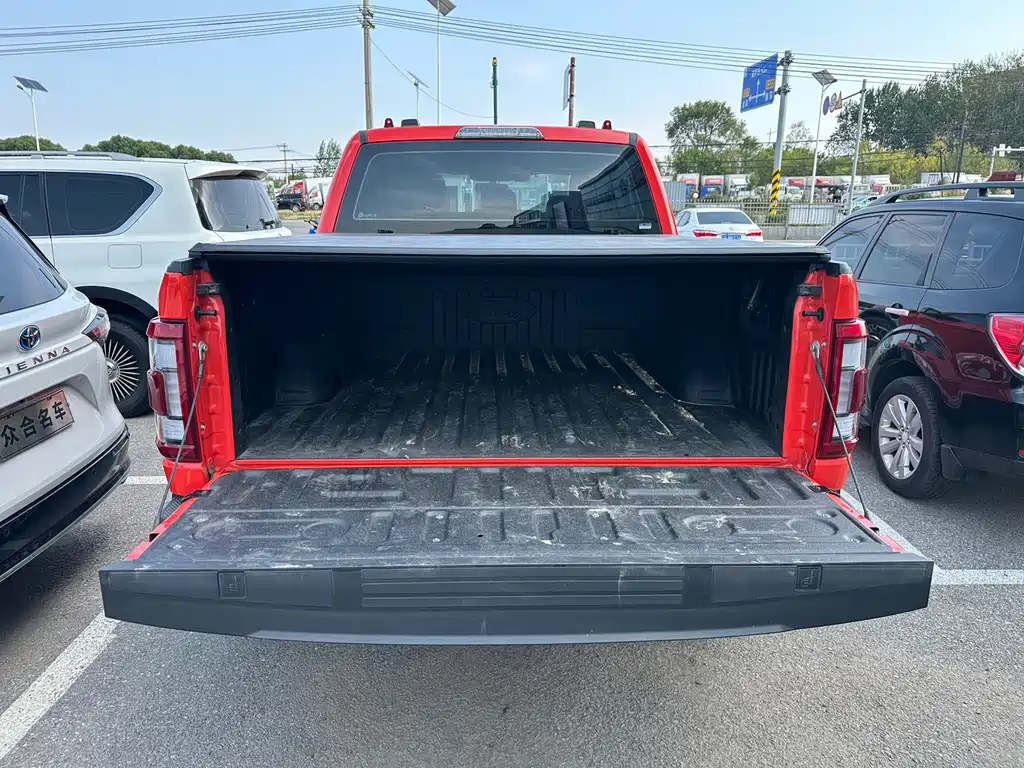Ford F-150 Raptor — миниатюра 15