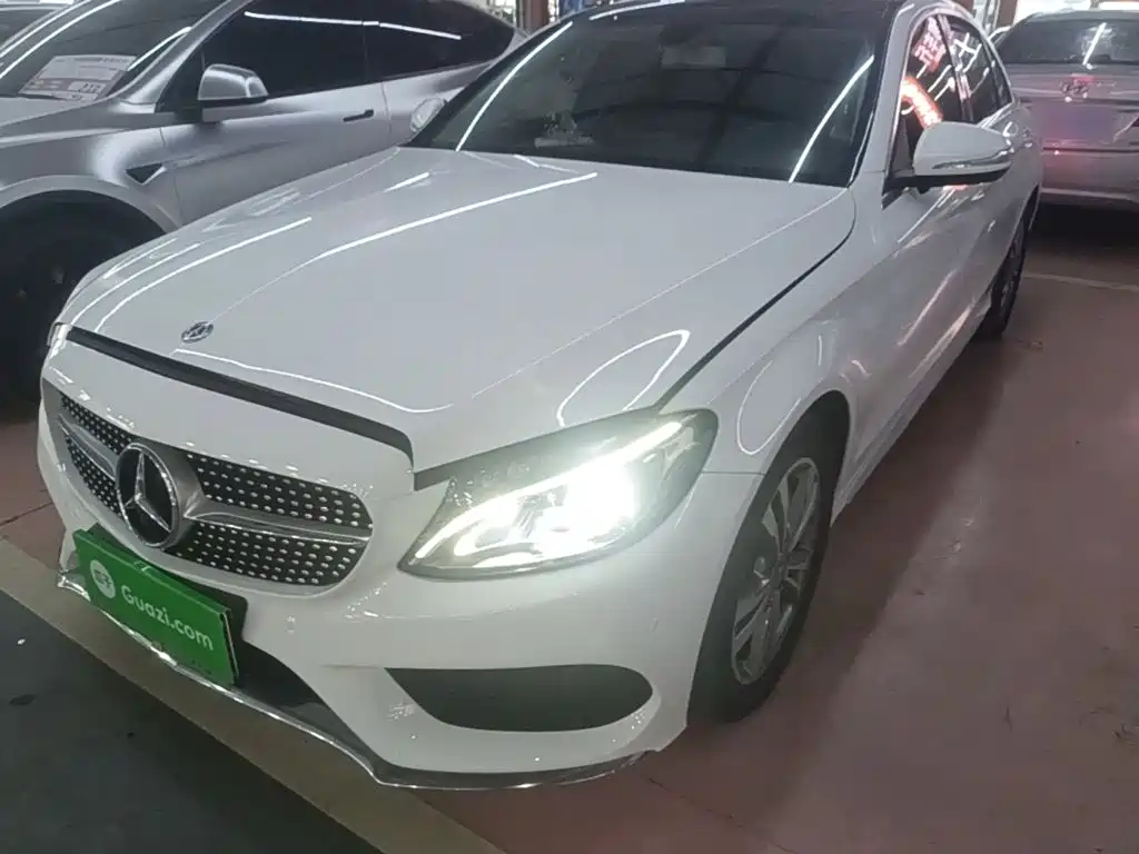 Mercedes-Benz C-Class — миниатюра 2