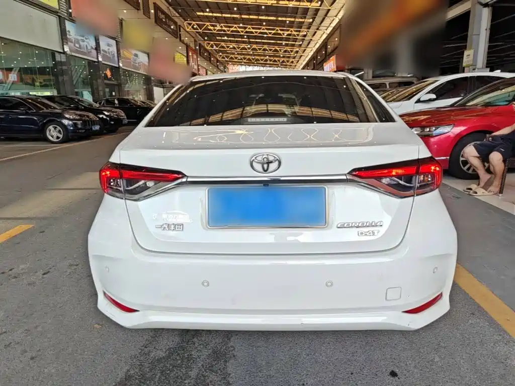 Toyota Corolla — миниатюра 6