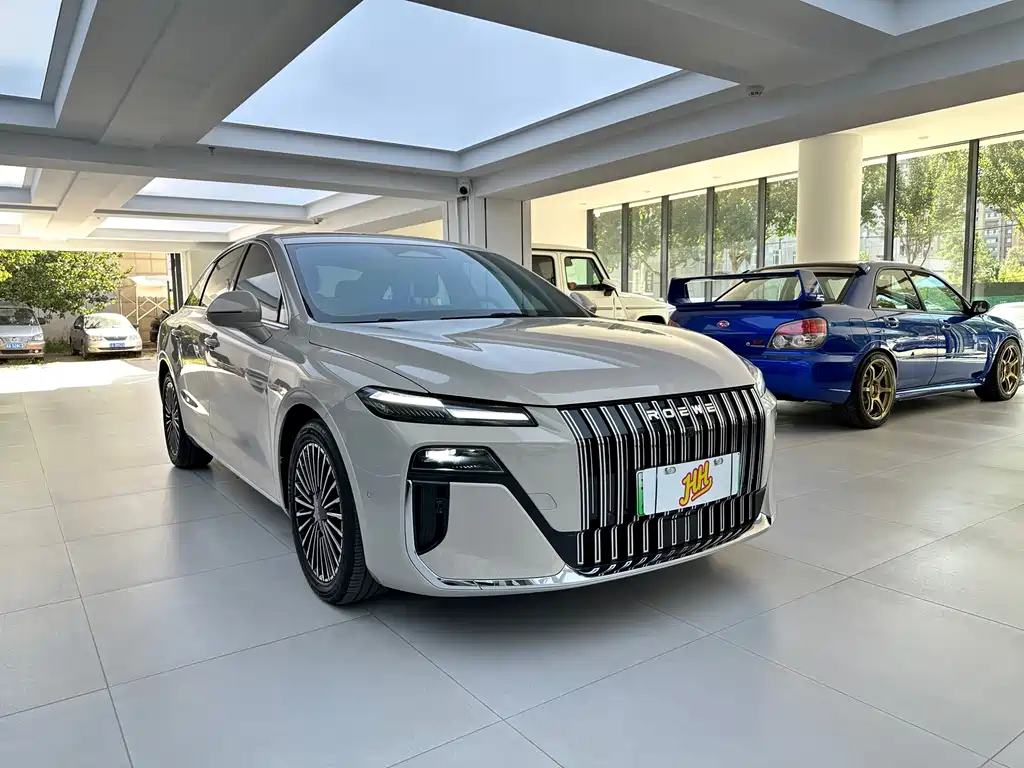 Roewe M7 DMH — миниатюра 3