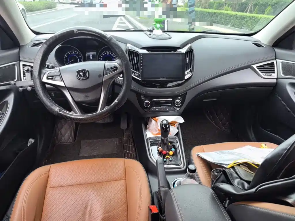 Changan Eado — миниатюра 5