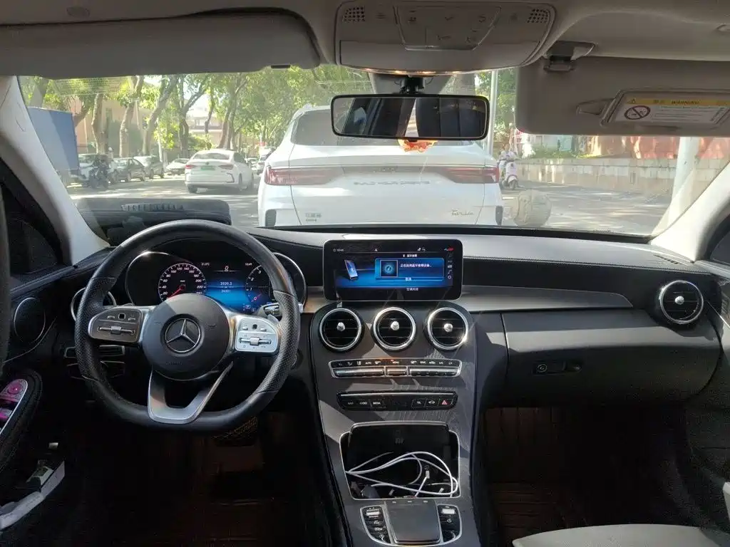 Mercedes-Benz C-Class — миниатюра 10