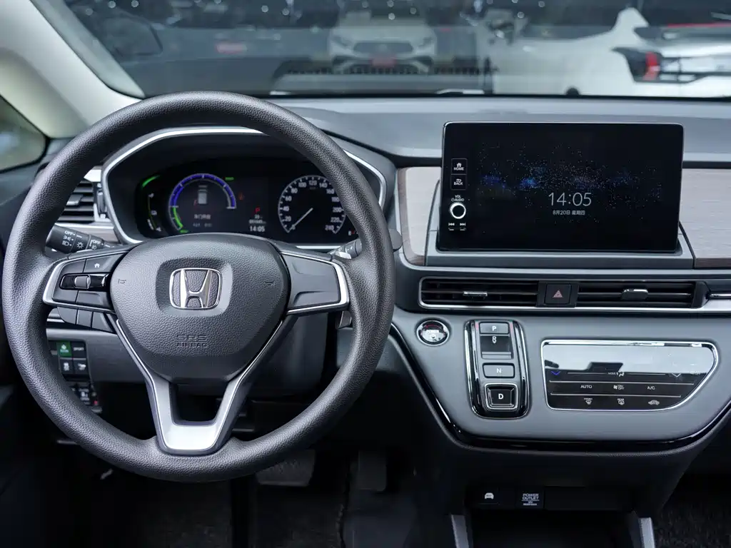 Honda Odyssey 2.0L e:HEV Sharp Delight Edition, фото 8