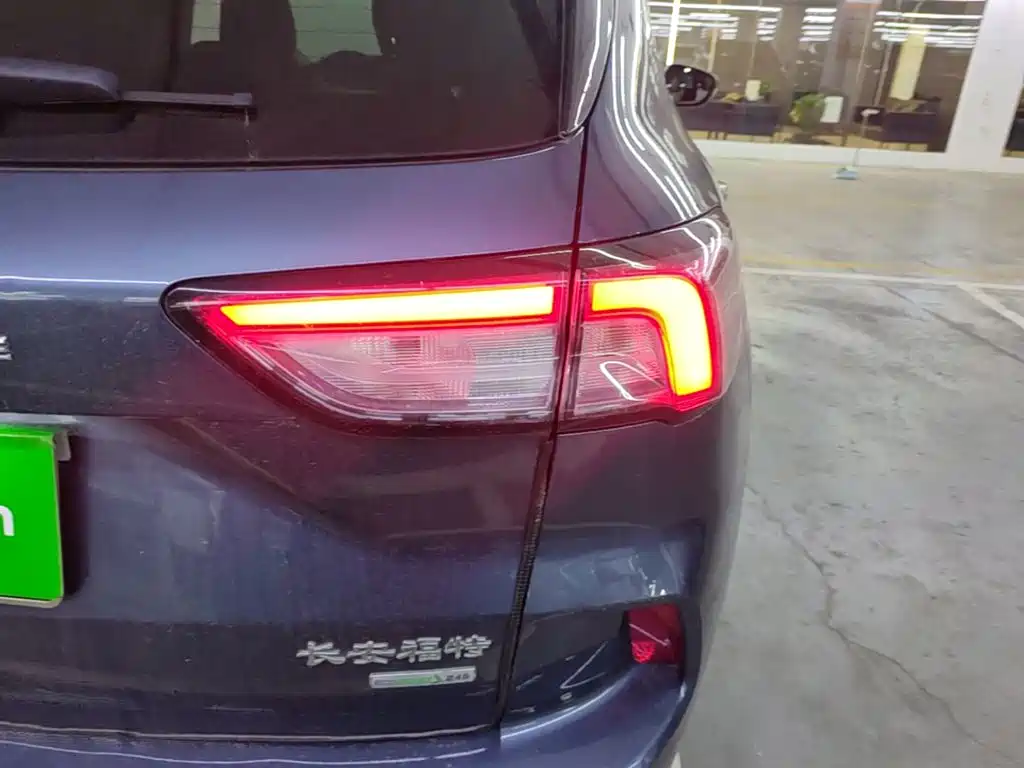 Ford Escape — миниатюра 8