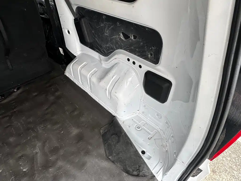 Wuling Hongguang PLUS — миниатюра 14