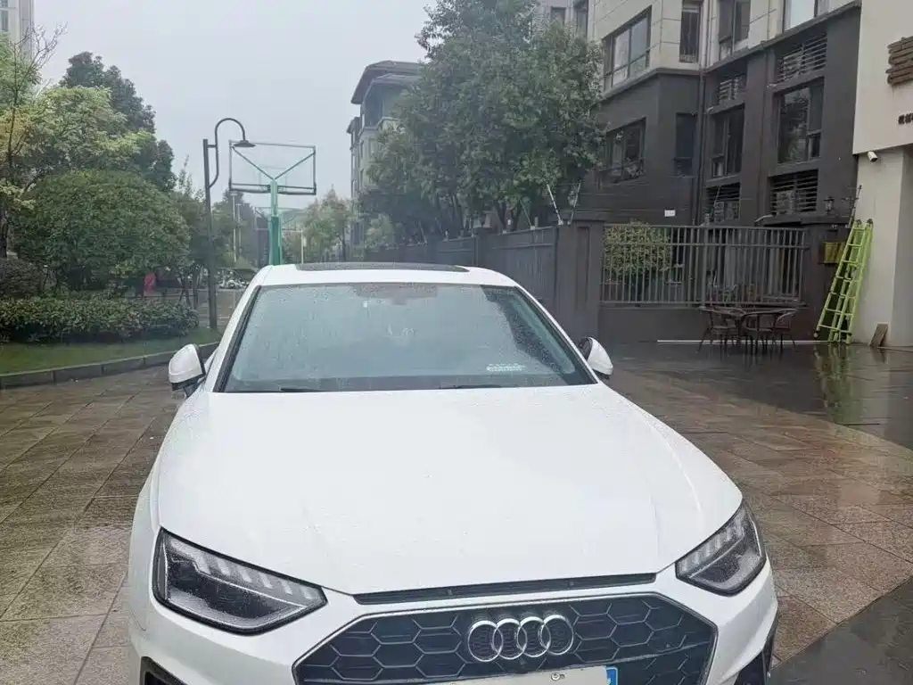 奥迪A4L 2022款 40 TFSI 时尚动感型 2022