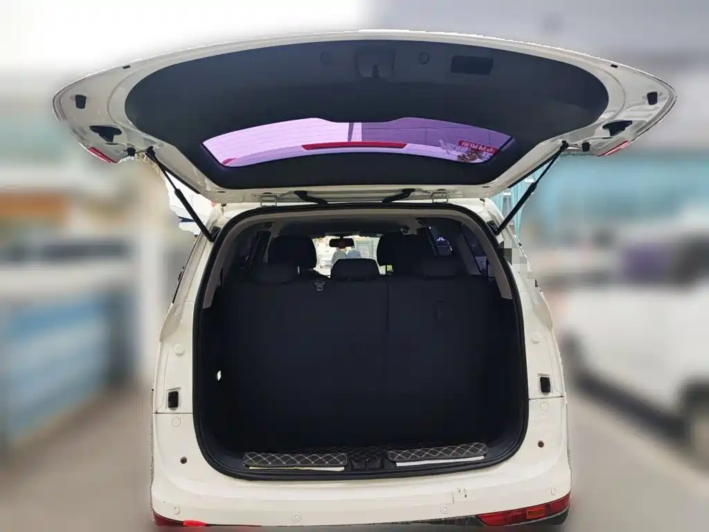 Baojun 730 2021 1.5T MT Fashion 7 мест