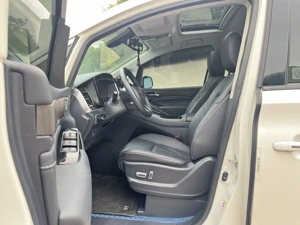 GAC Motor Trumpchi M8 — миниатюра 7