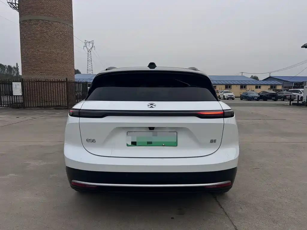 NIO ES6 — миниатюра 4