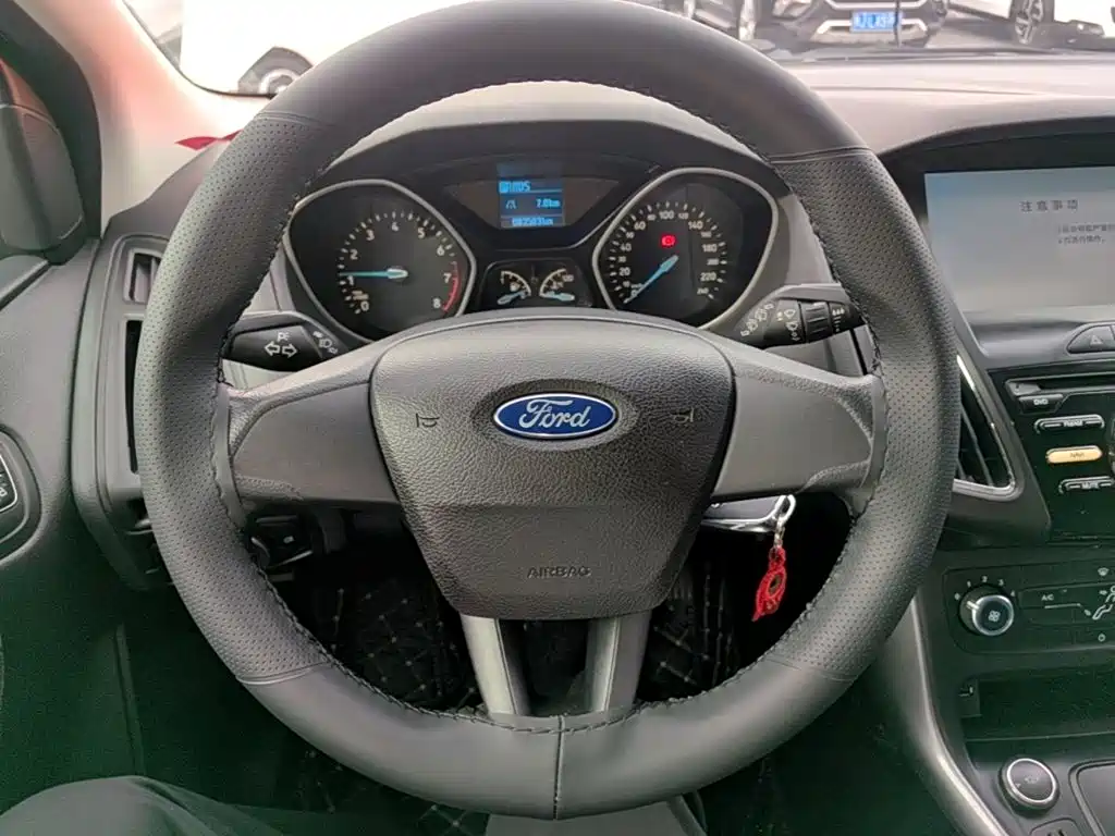 Ford Focus — миниатюра 11