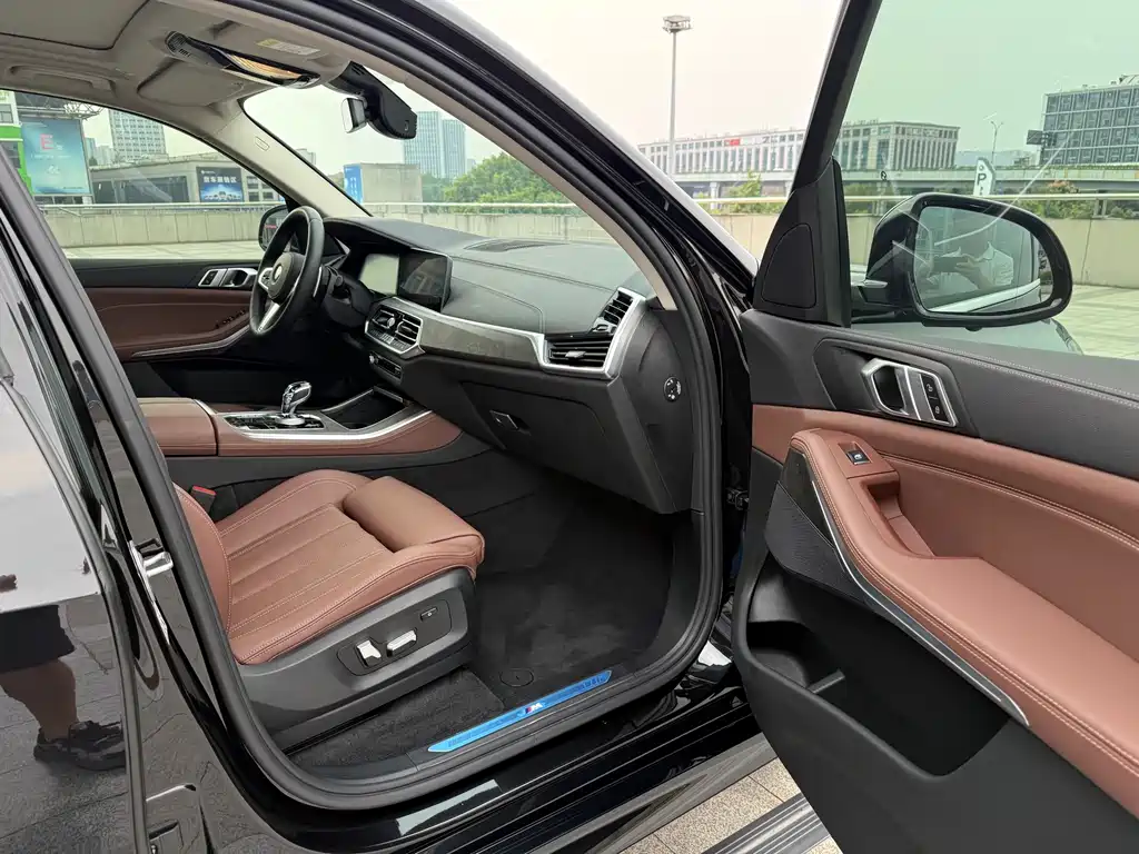 BMW X5 (Import) — миниатюра 10