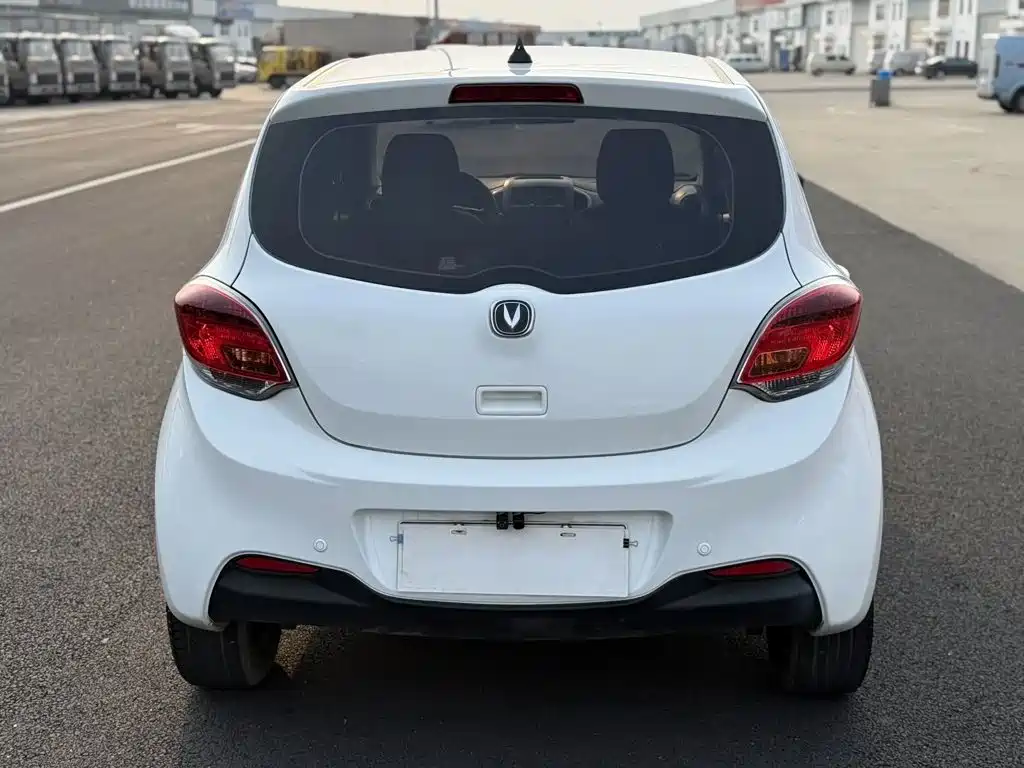 Changan Benben E-Star — миниатюра 4
