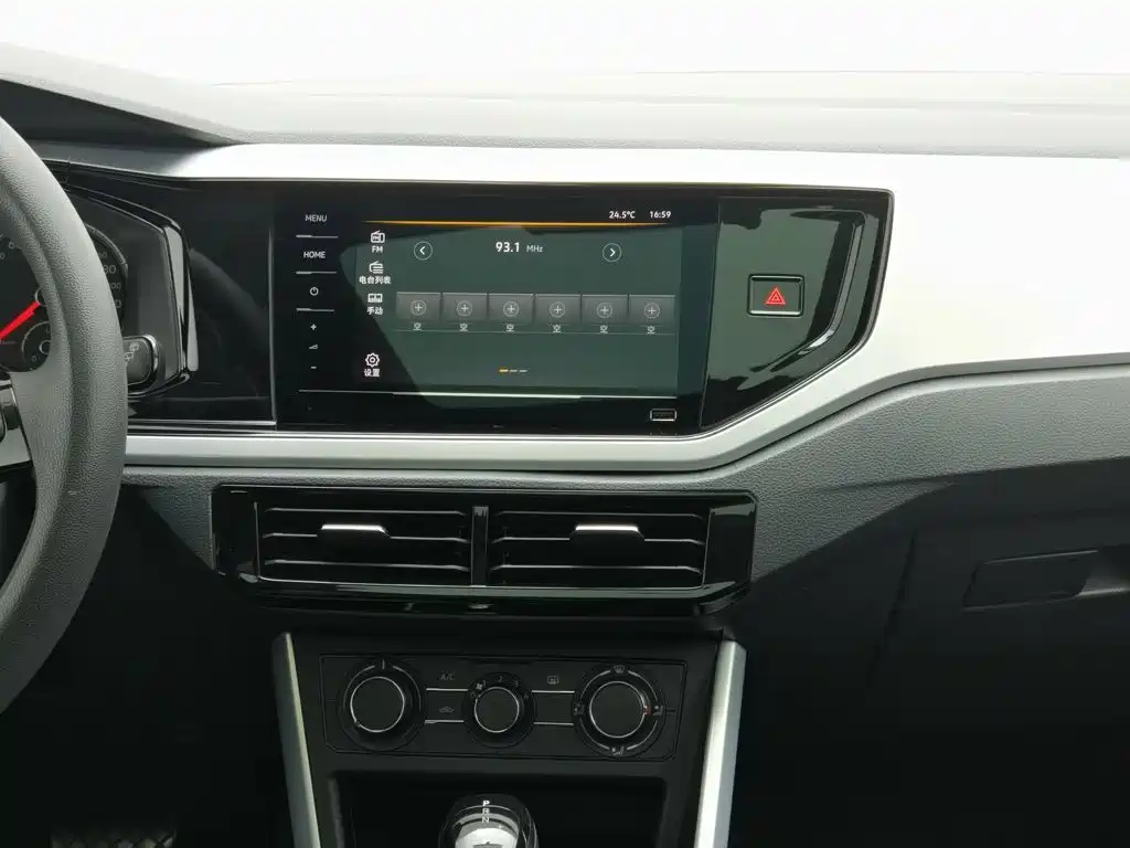 Volkswagen Polo — миниатюра 12