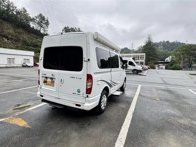 SAIC MAXUS XINTU V80