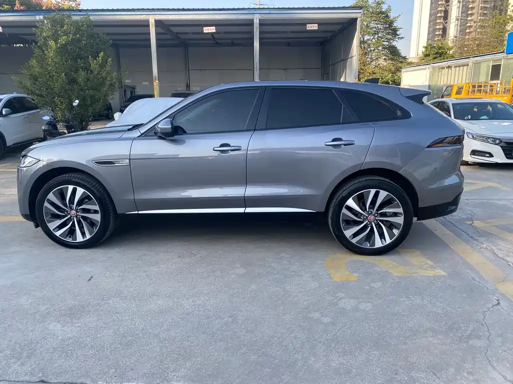 JAGUAR F PACE