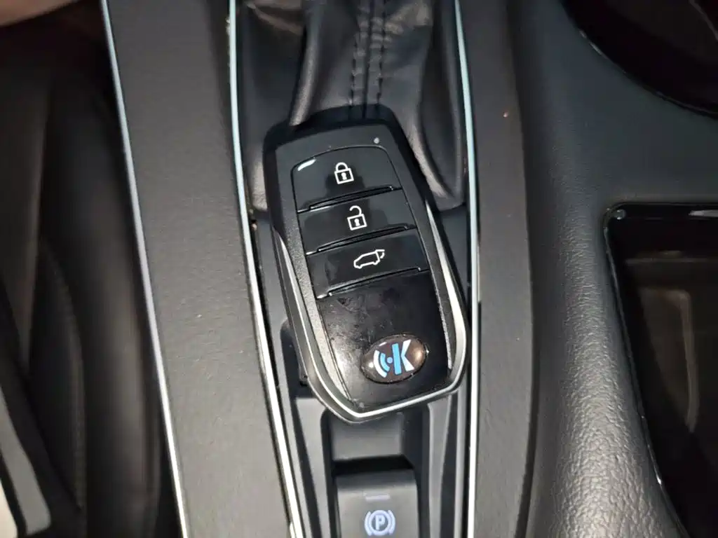 Toyota Avalon — миниатюра 9