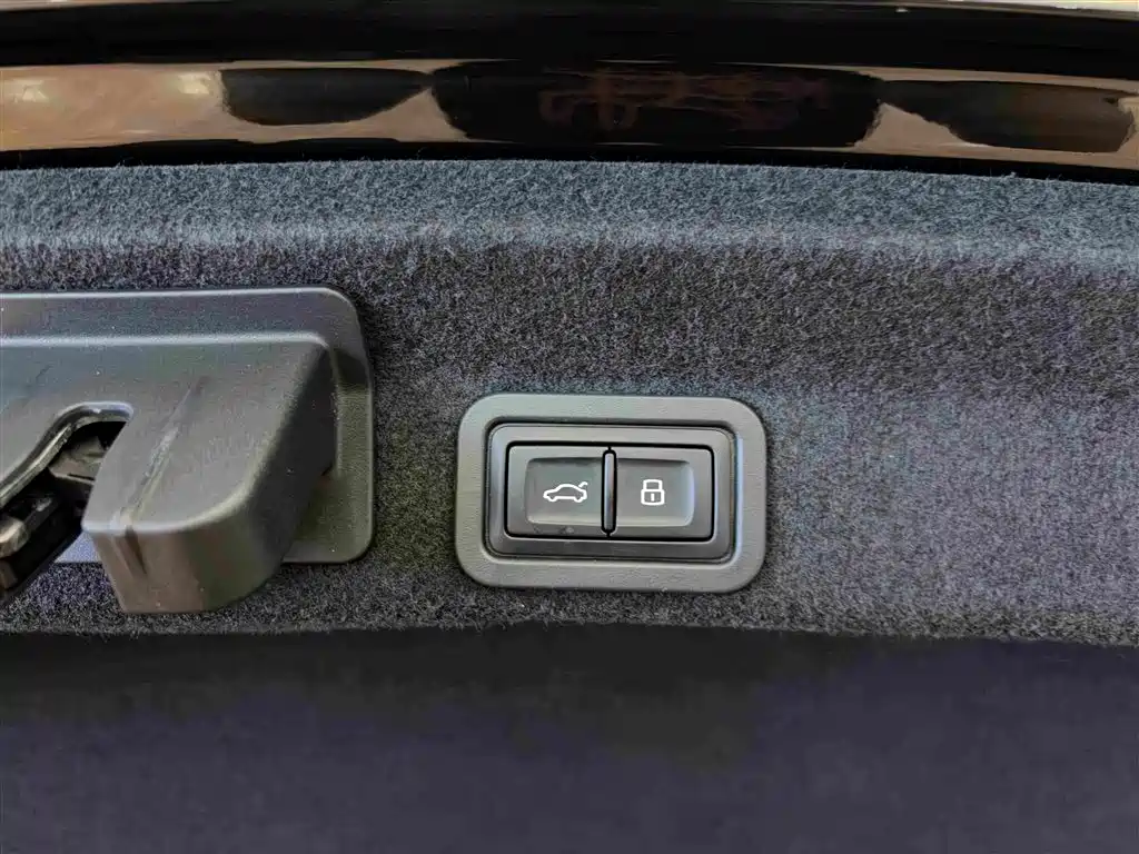 Audi A6L — миниатюра 14