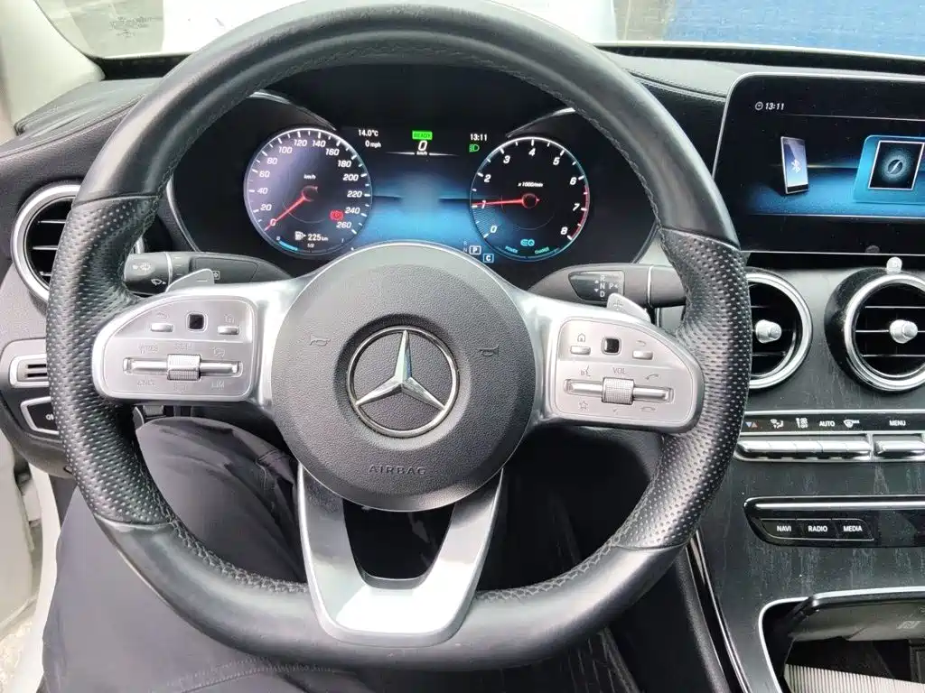 Mercedes-Benz C-Class — миниатюра 6