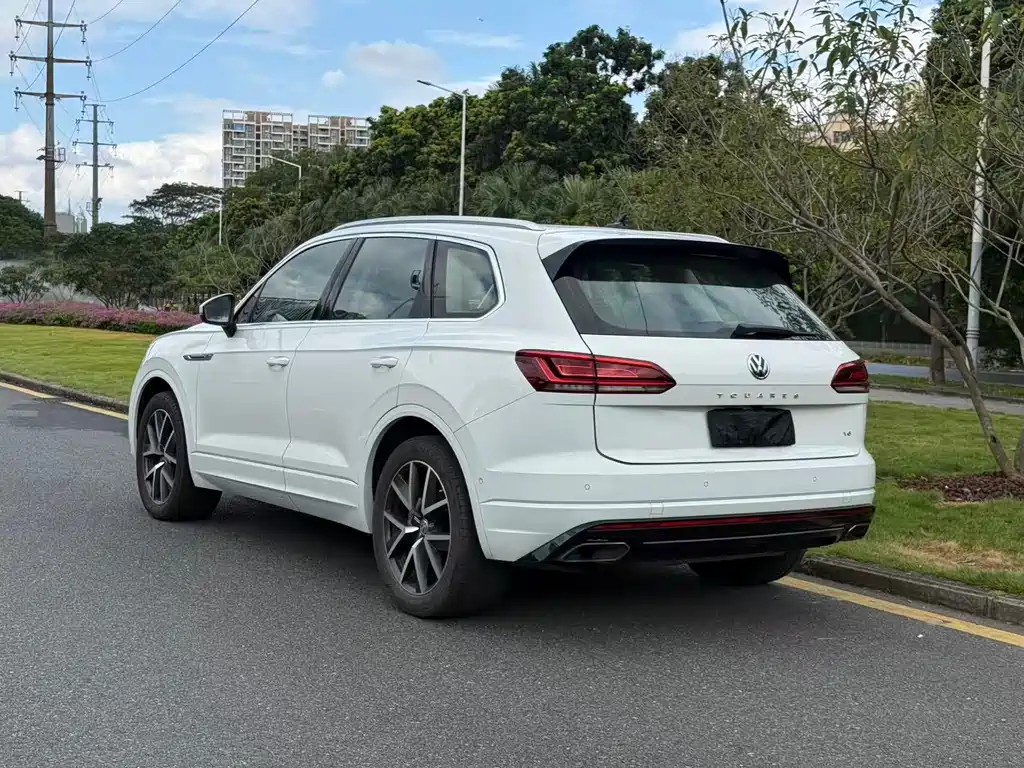 Volkswagen Touareg — миниатюра 4