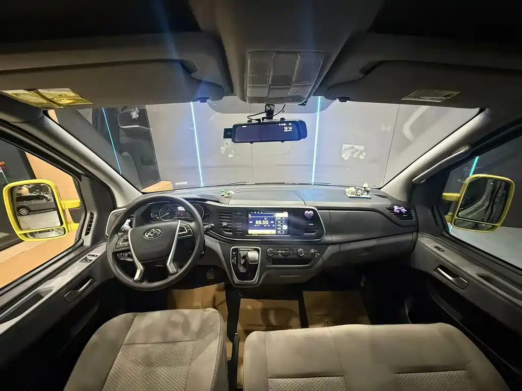 MAXUS V80 RV — миниатюра 9