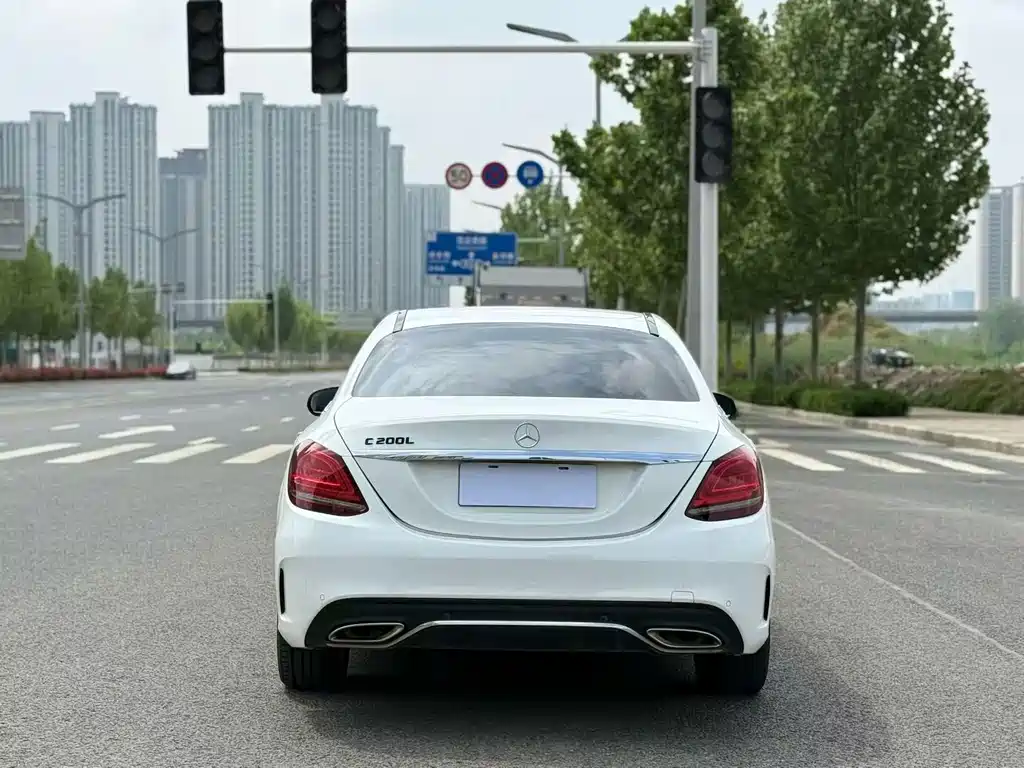 Mercedes-Benz C-Class — миниатюра 8