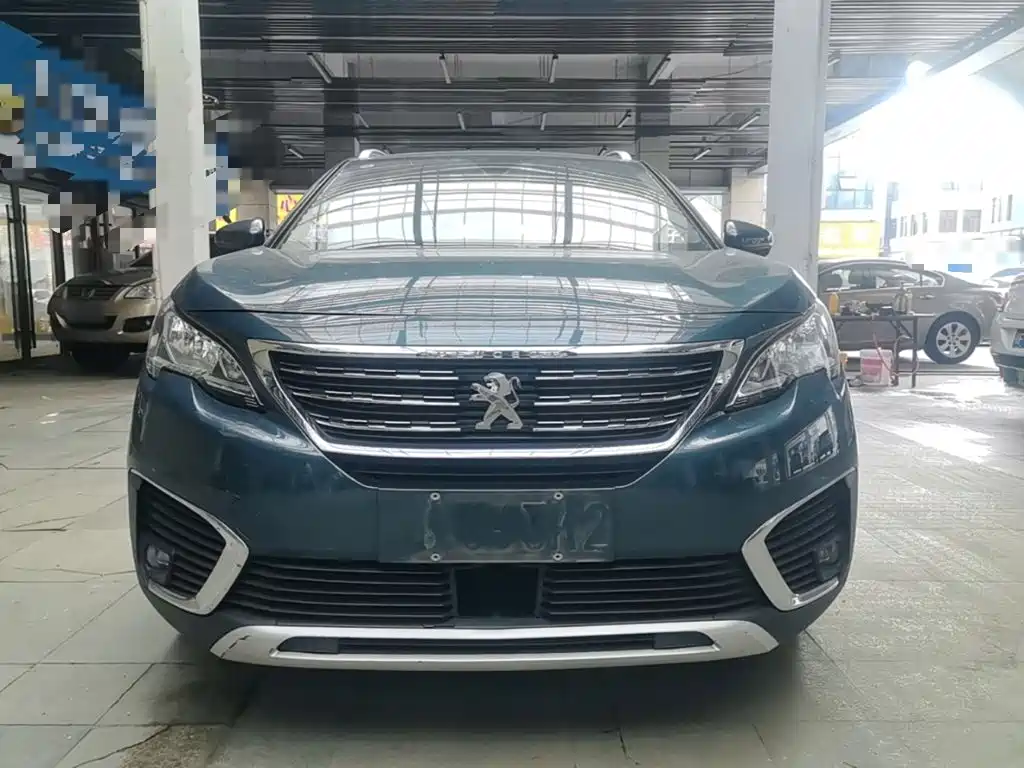 Peugeot 5008 — миниатюра 3