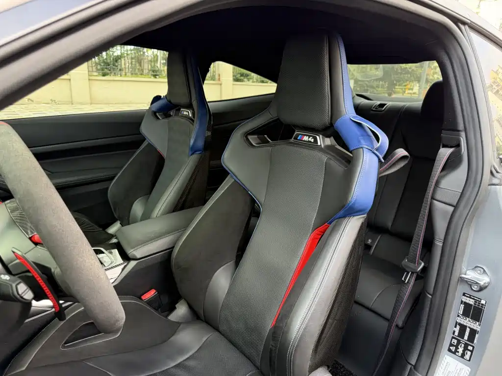 BMW M4 — миниатюра 9