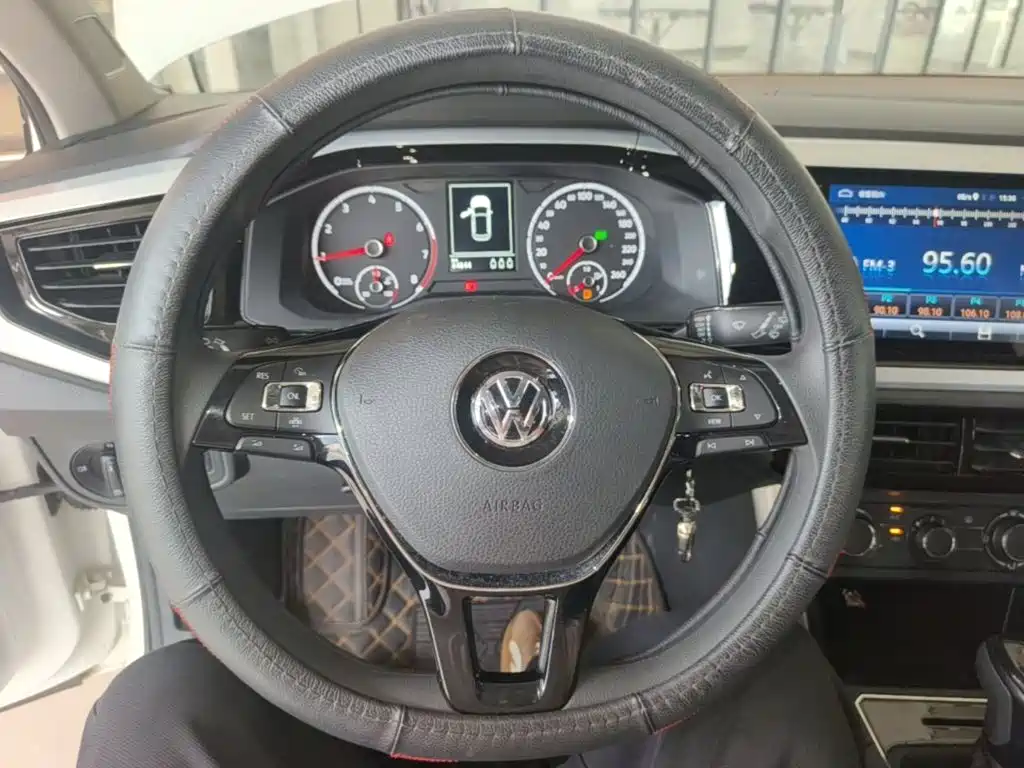 Volkswagen Polo — миниатюра 11