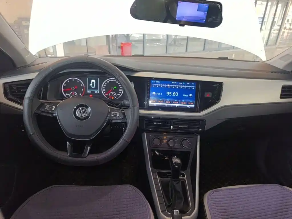 Volkswagen Polo — миниатюра 10