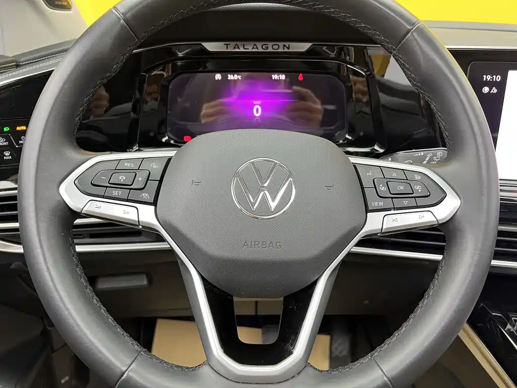 Volkswagen Viloran 2022 380TSI Flagship 6 мест