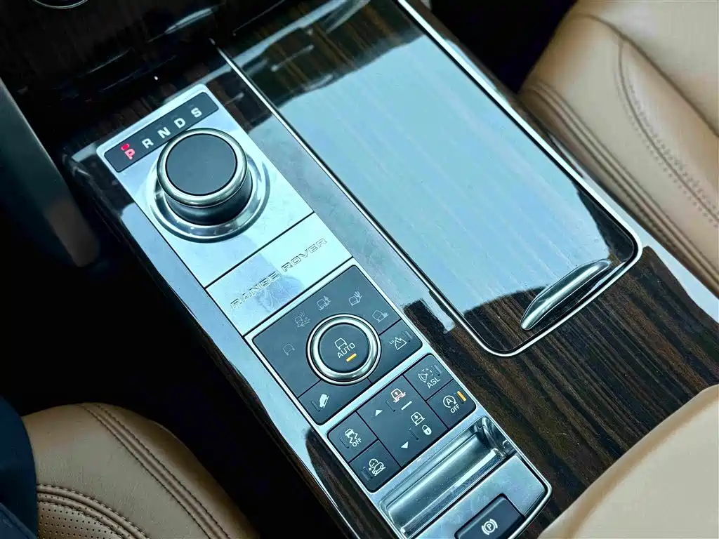 Land Rover Range Rover — миниатюра 12