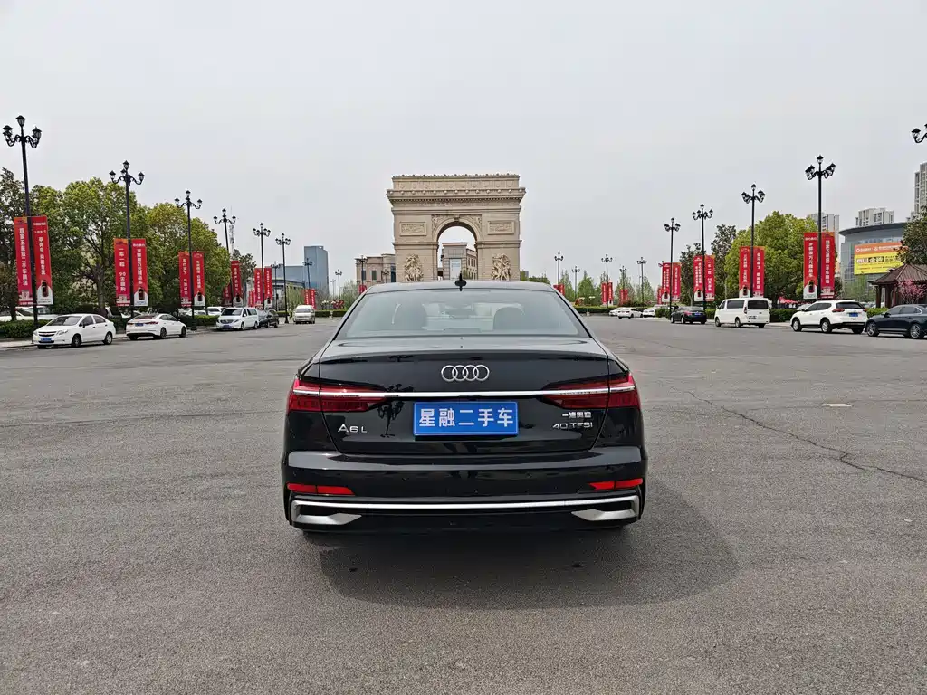 Audi A6L 2023 40 TFSI Luxury