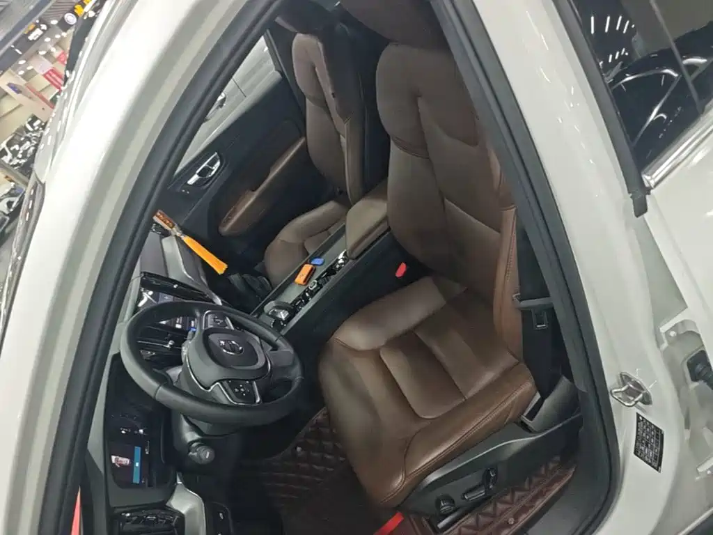 Volvo XC60 — миниатюра 15