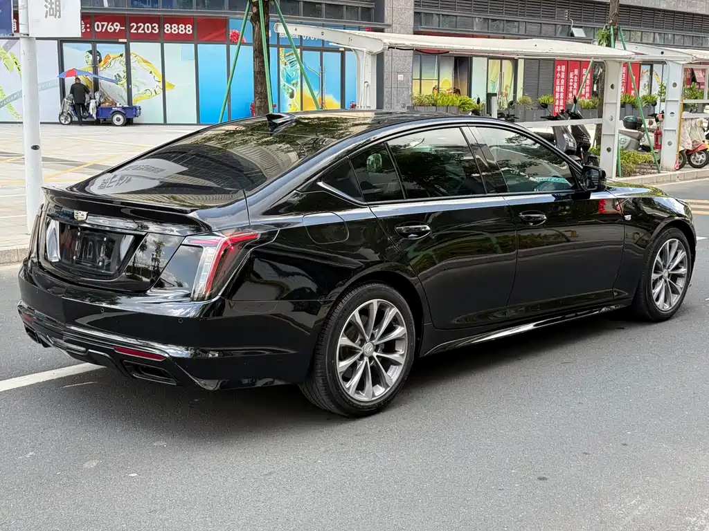 Cadillac CT5 — миниатюра 12