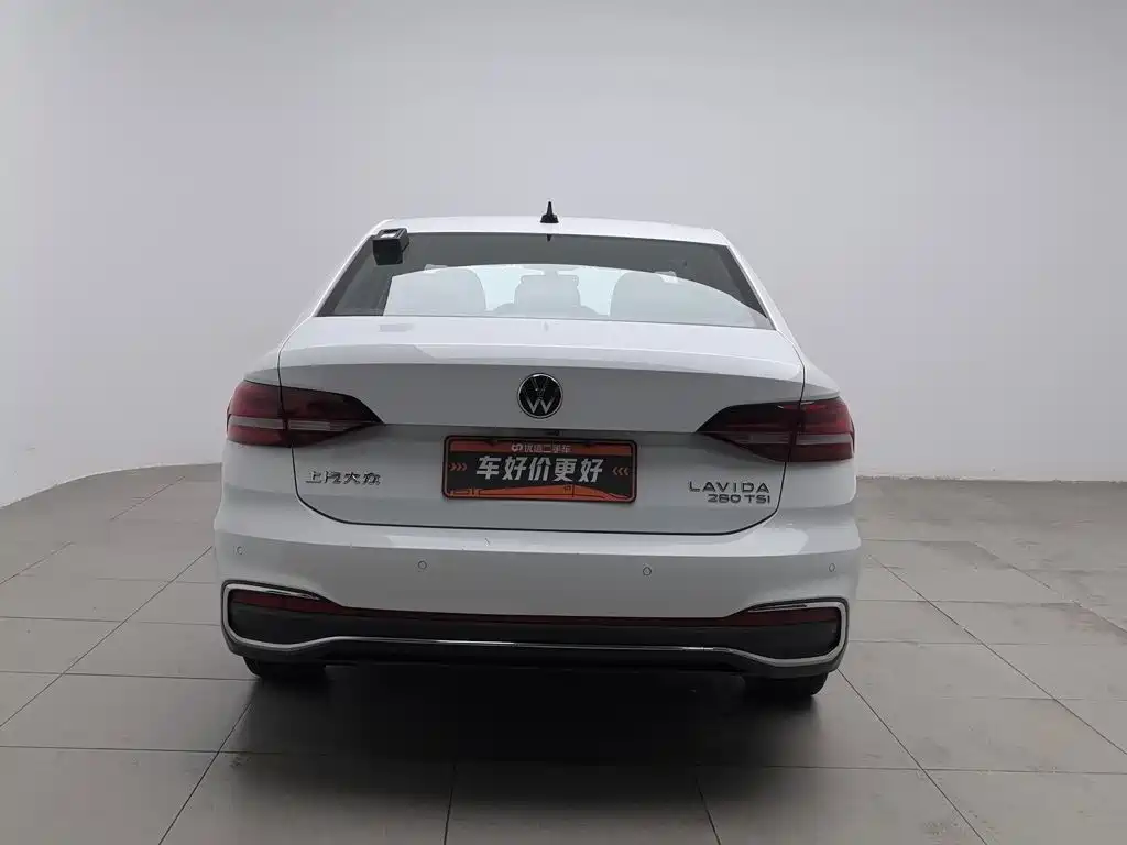 Volkswagen Lavida — миниатюра 4