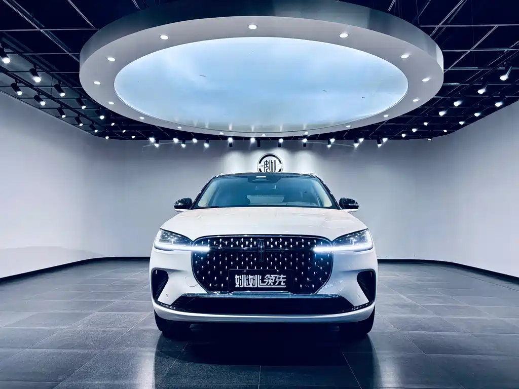 Lincoln Corsair 2024 2.0T
