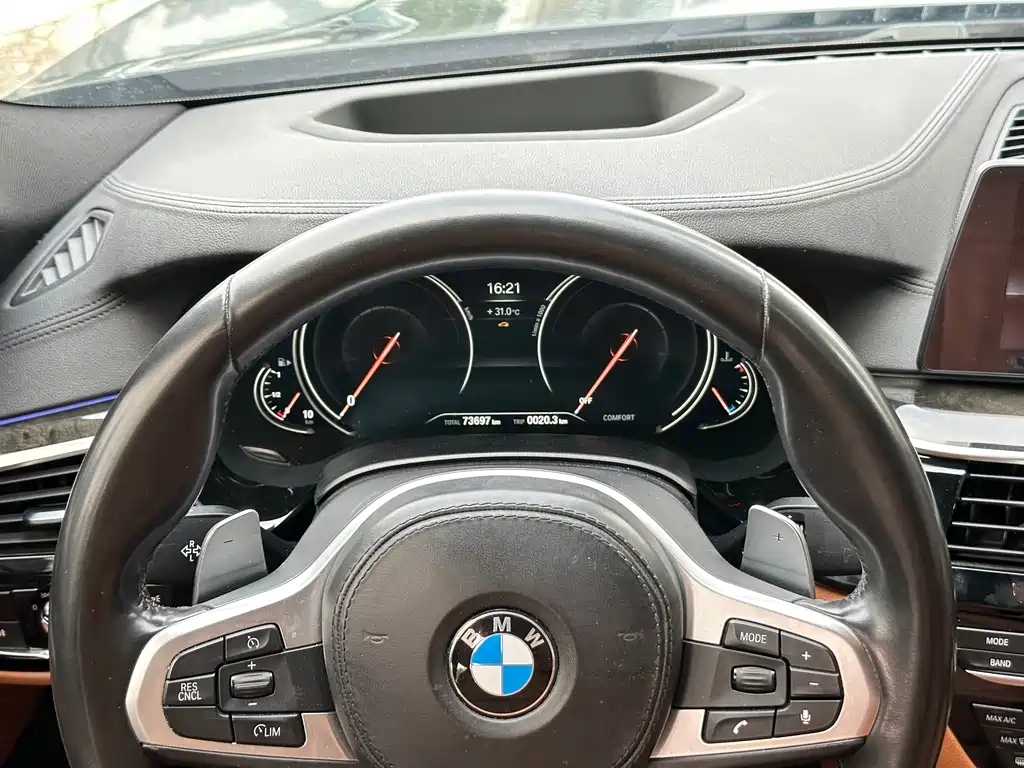 BMW 5 Series (Import) — миниатюра 5
