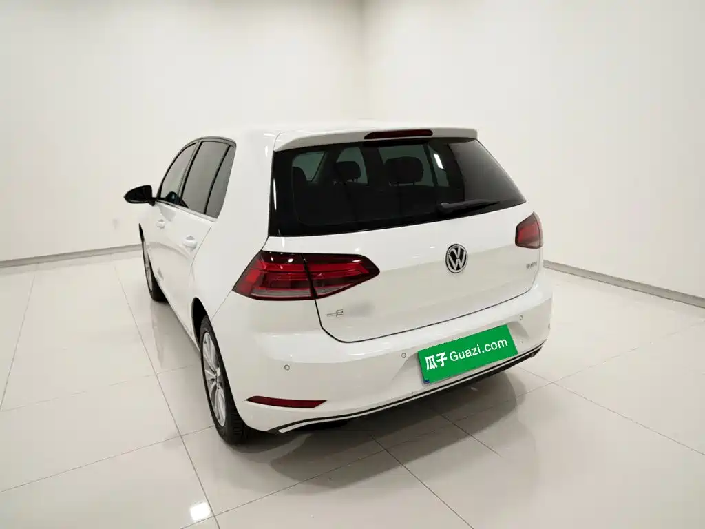 Volkswagen Golf — миниатюра 4