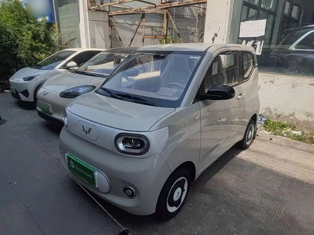 Wuling Hongguang Mini EV 2024 3rd Gen 215km Youth Edition