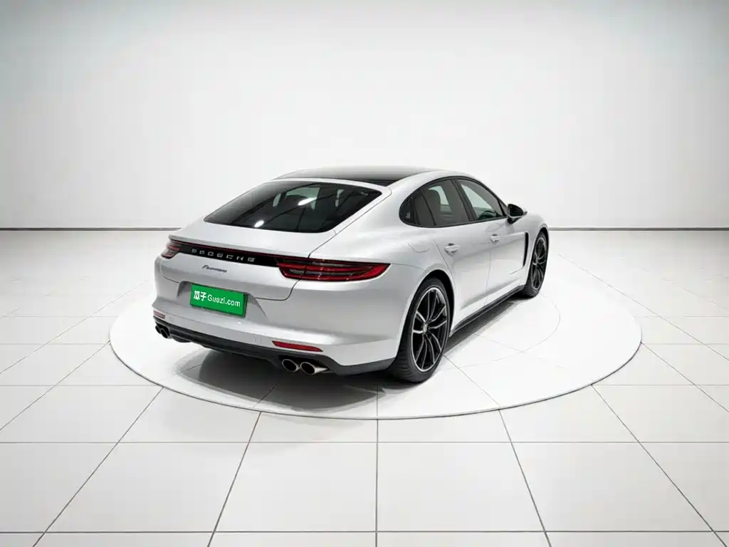 Porsche Panamera — миниатюра 6