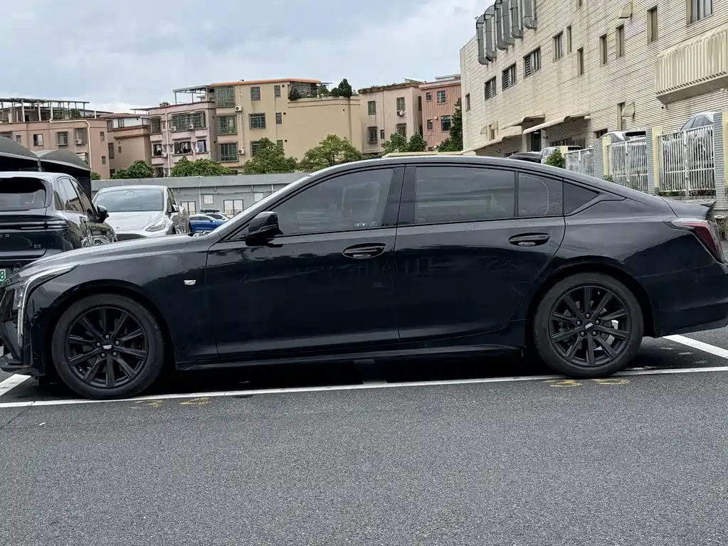 Cadillac CT5 — миниатюра 5