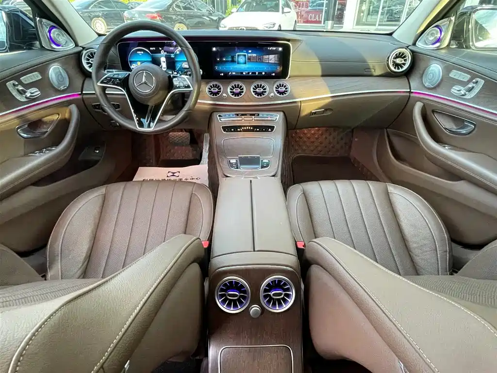 Mercedes-Benz E-Class — миниатюра 14