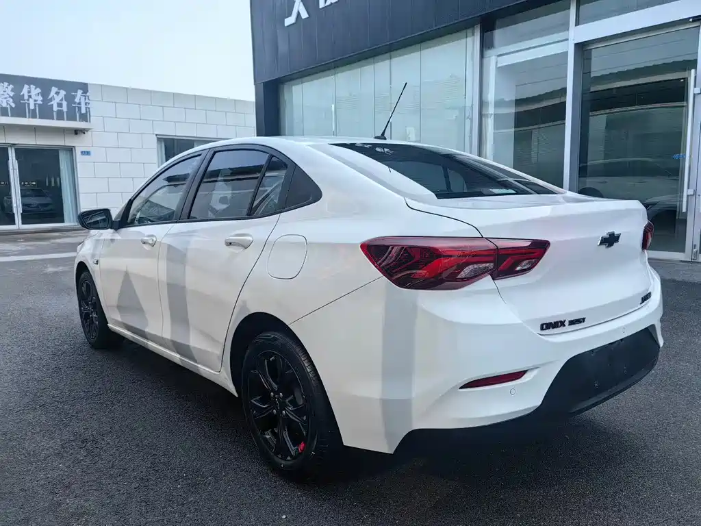 Chevrolet Cavalier 2020 Redline 325T AT VI