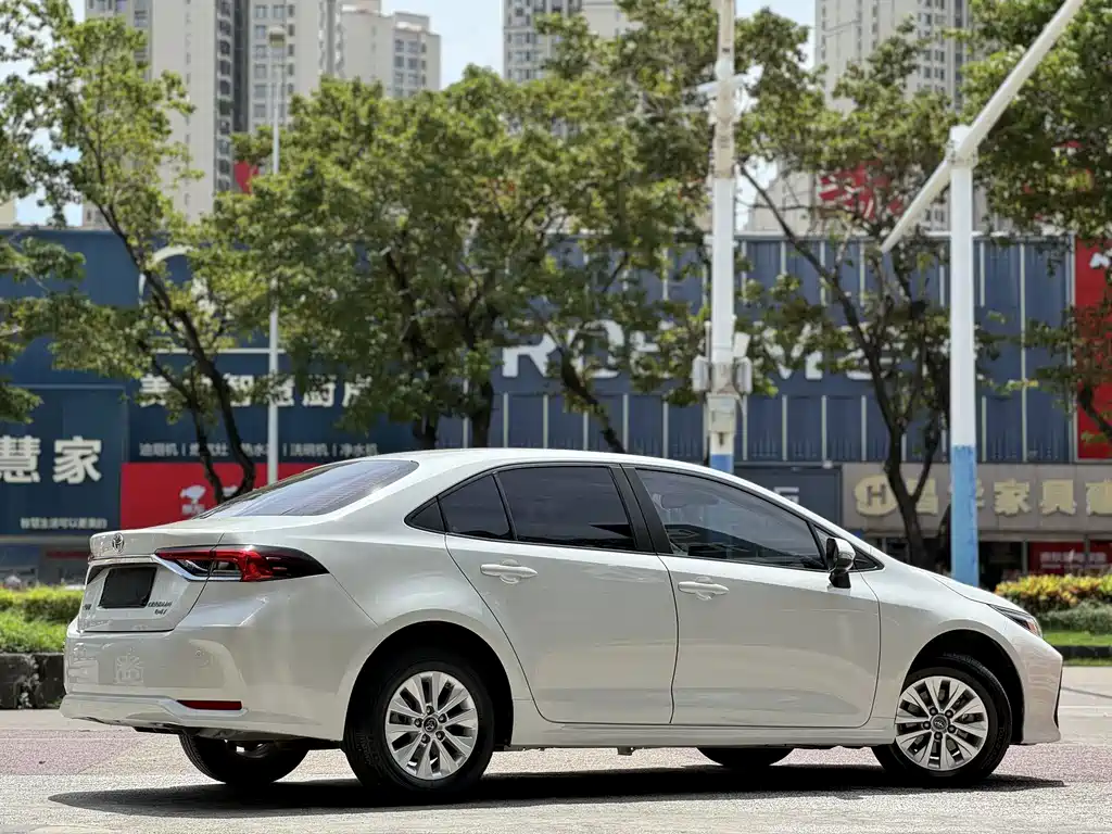 Toyota Corolla — миниатюра 17