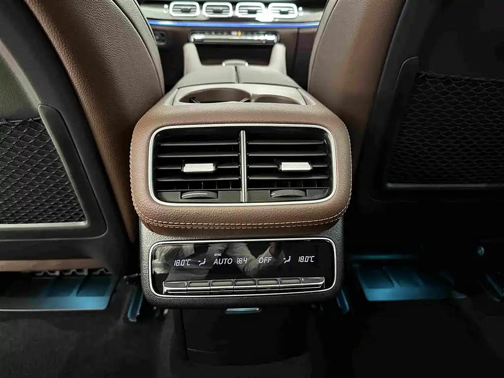 Mercedes-Benz GLE (Import) — миниатюра 23