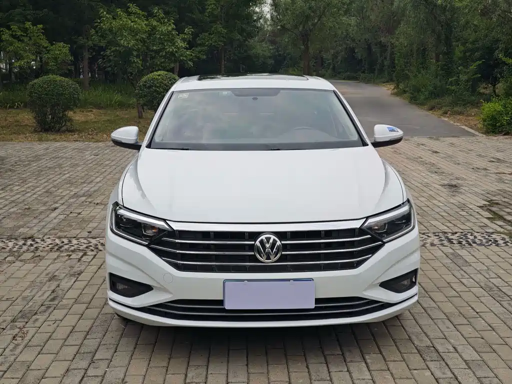 Volkswagen Sagitar — миниатюра 3