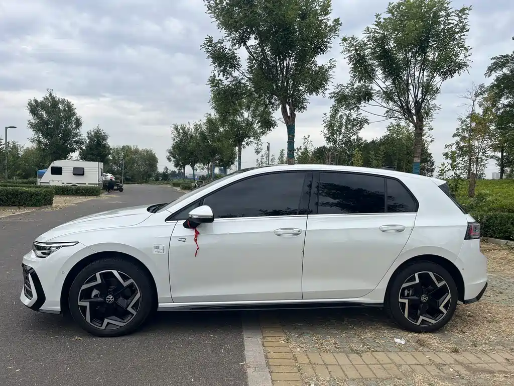 Volkswagen Golf — миниатюра 4