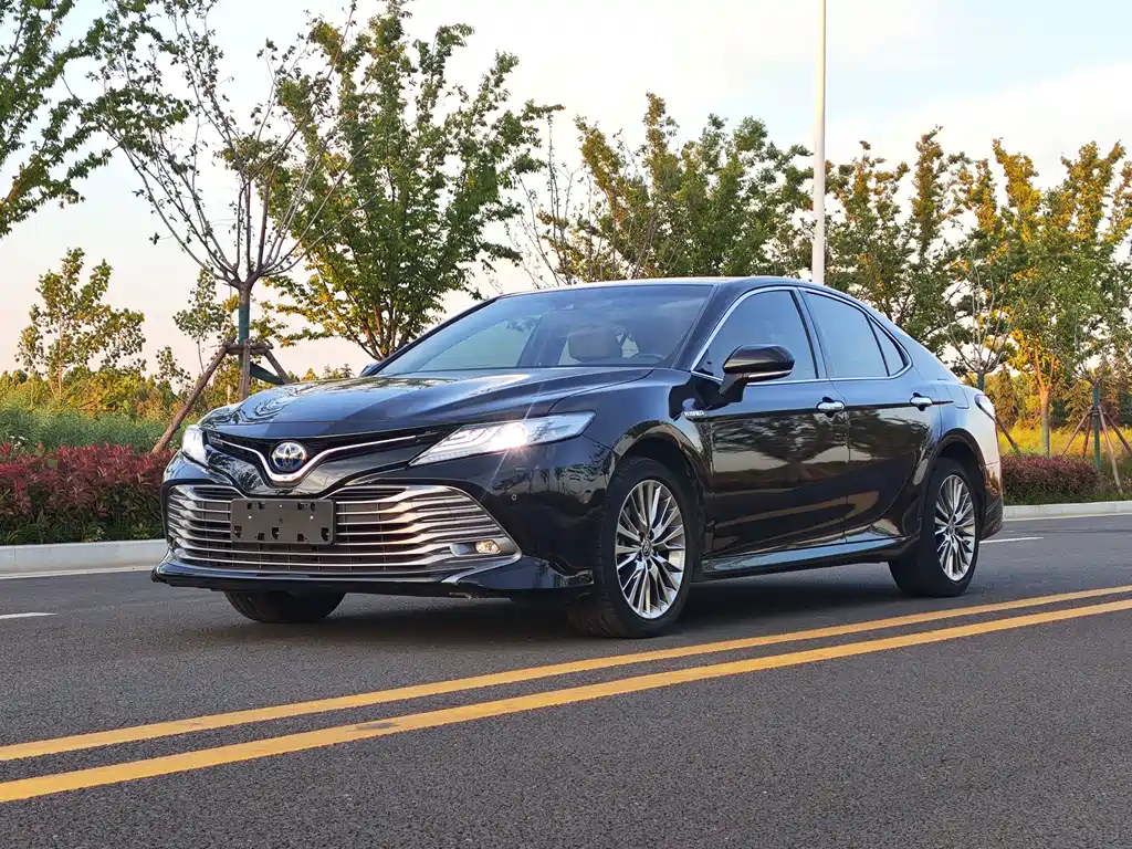 Toyota Camry 2019