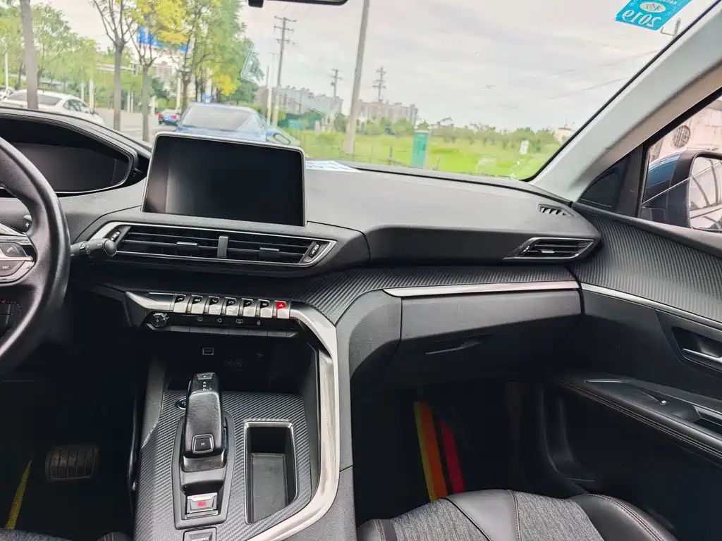 Peugeot 5008 — миниатюра 13