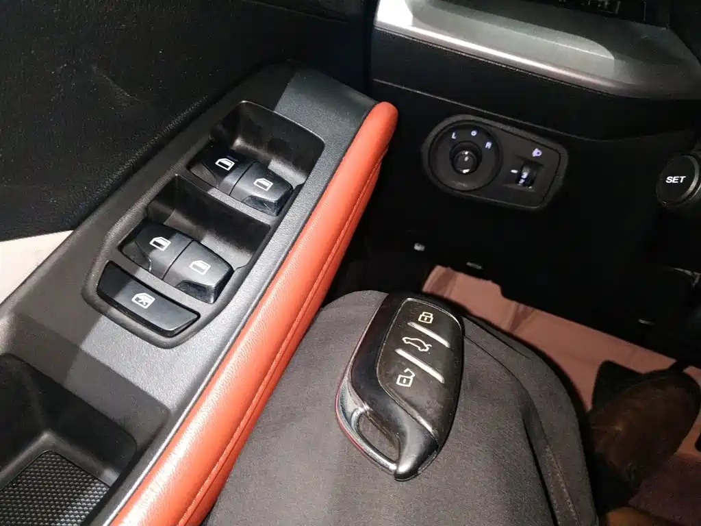 MG MG5 — миниатюра 9